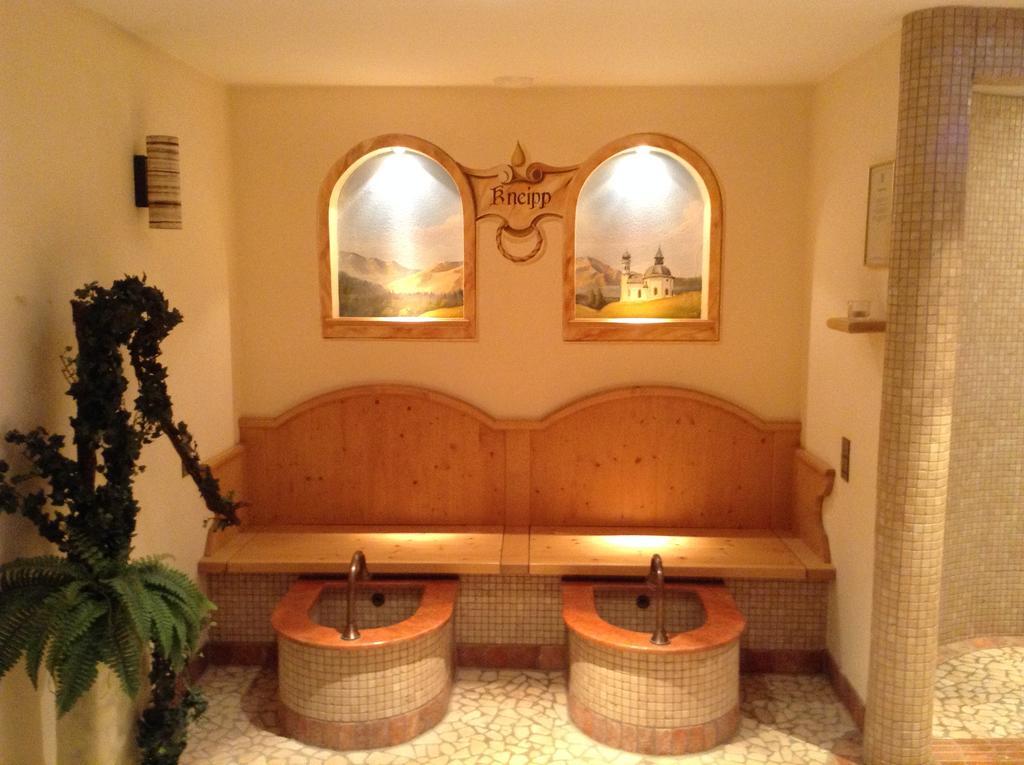 Hotel Garni Almhof เซเฟลด์ อิน ทิโรล ภายนอก รูปภาพ