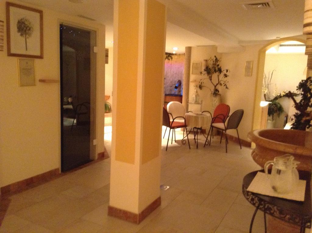 Hotel Garni Almhof เซเฟลด์ อิน ทิโรล ภายนอก รูปภาพ